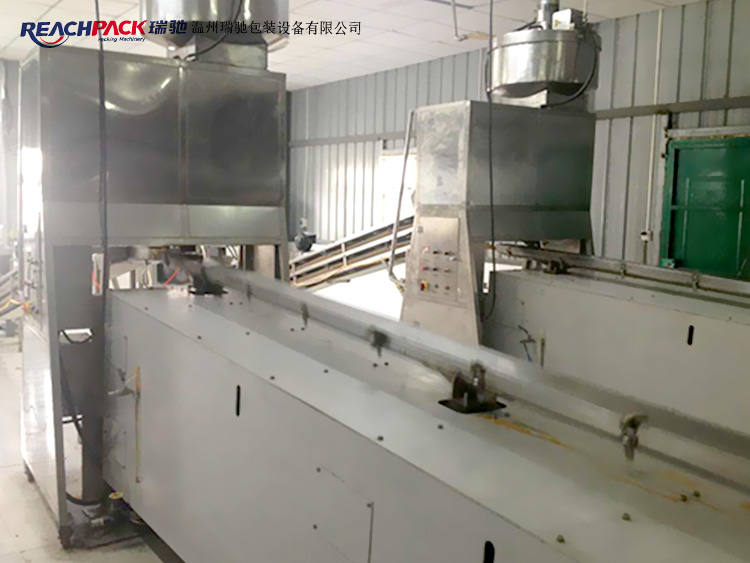 麻辣長條全自動生產(chǎn)線